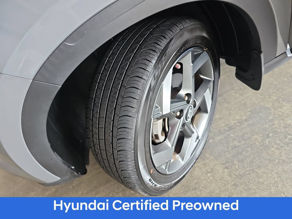 Certified 2023 Hyundai Venue SEL FWD image 32