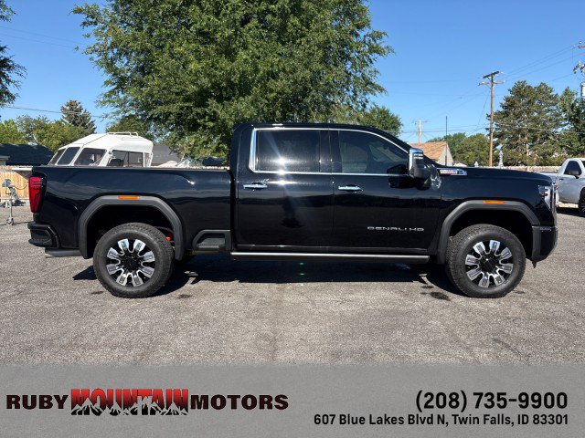 Used 2025 GMC Sierra 3500 Denali w/ Denali Reserve Package AWD/4WD image 8
