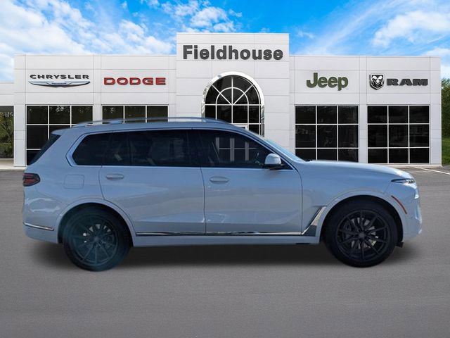 Used 2023 BMW X7 xDrive40i w/ Premium Package image 10