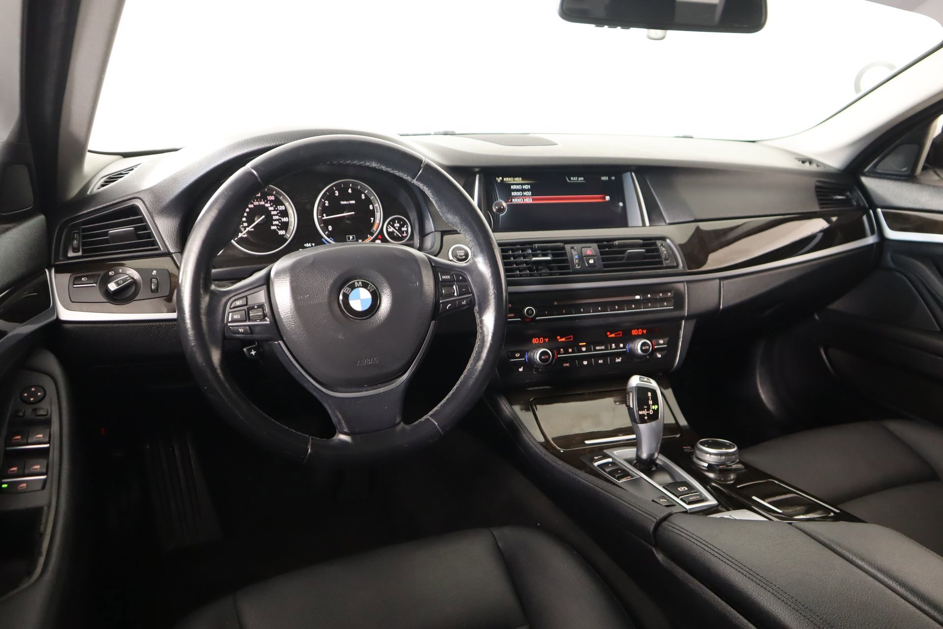 Used 2015 BMW 528i Sedan image 2