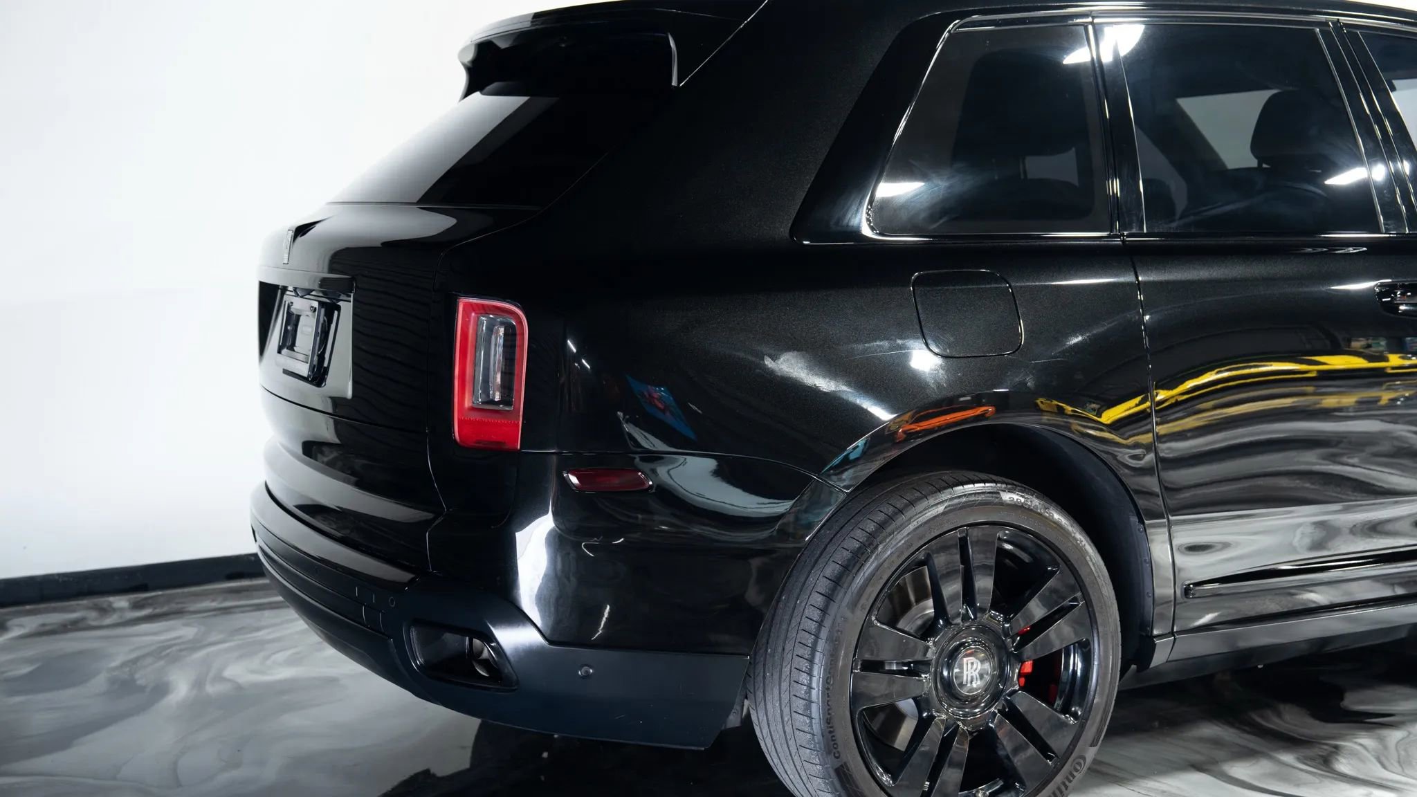 Used 2019 Rolls-Royce Cullinan image 10