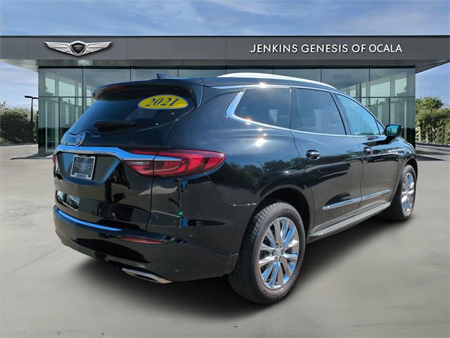 Used 2021 Buick Enclave Premium w/ Sun and Sites Package image 3