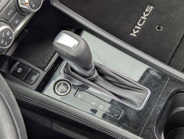 Used 2023 Nissan Kicks SV w/ Interior Electronics Package FWD image 16