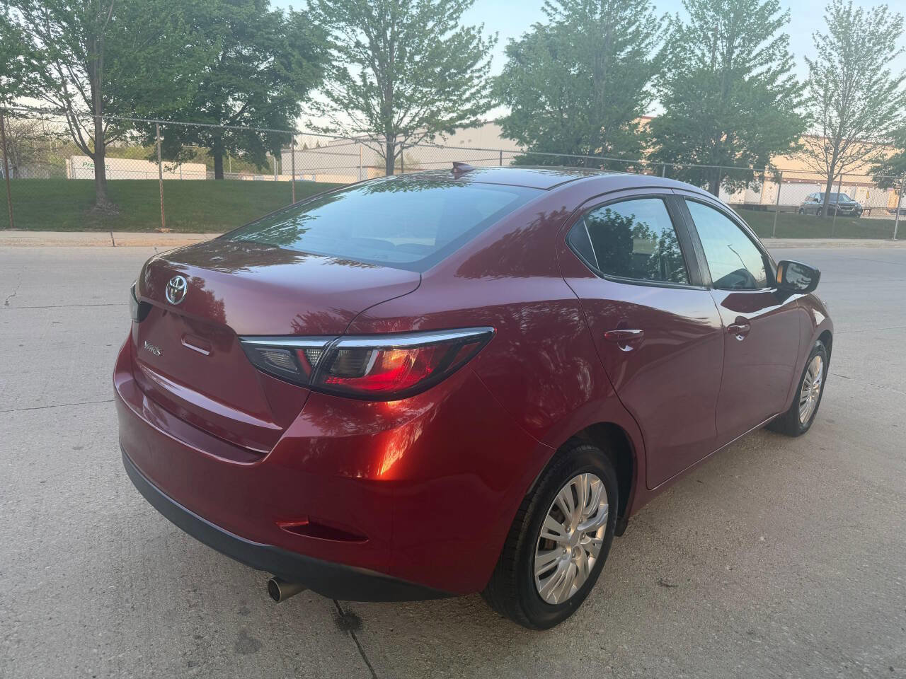 Used 2019 Toyota Yaris L FWD image 6