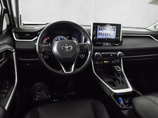 Used 2019 Toyota RAV4 Limited FWD image 19