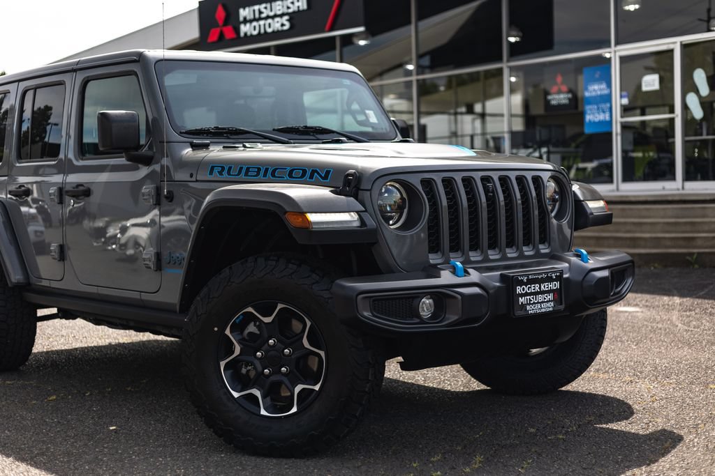 Used 2023 Jeep Wrangler Unlimited Rubicon 4xe w/ Cold Weather Group AWD/4WD image 3