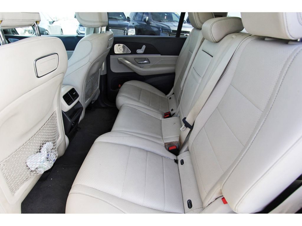 Used 2020 Mercedes-Benz GLS 450 4MATIC image 7