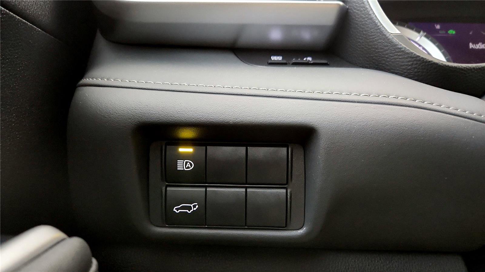 Certified 2024 Toyota Highlander XLE image 35