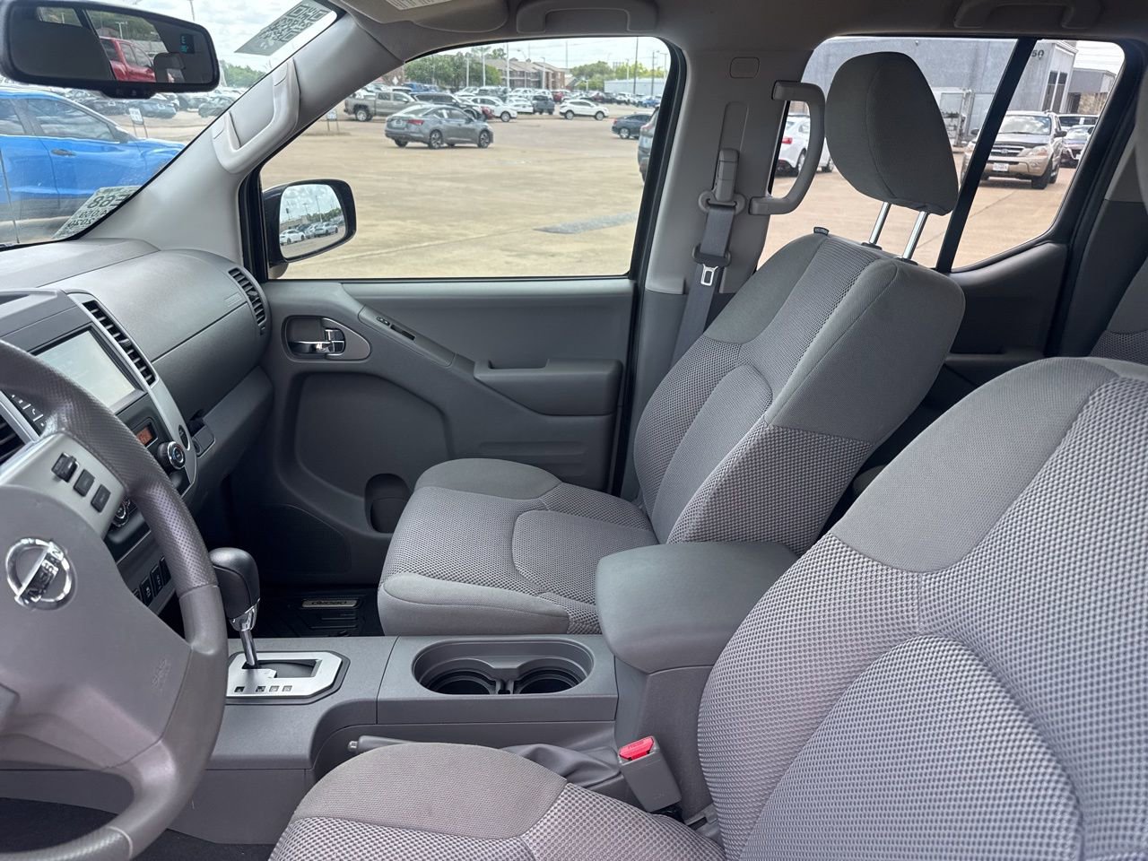 Used 2020 Nissan Frontier SV w/ Midnight Edition Floor Mats image 43