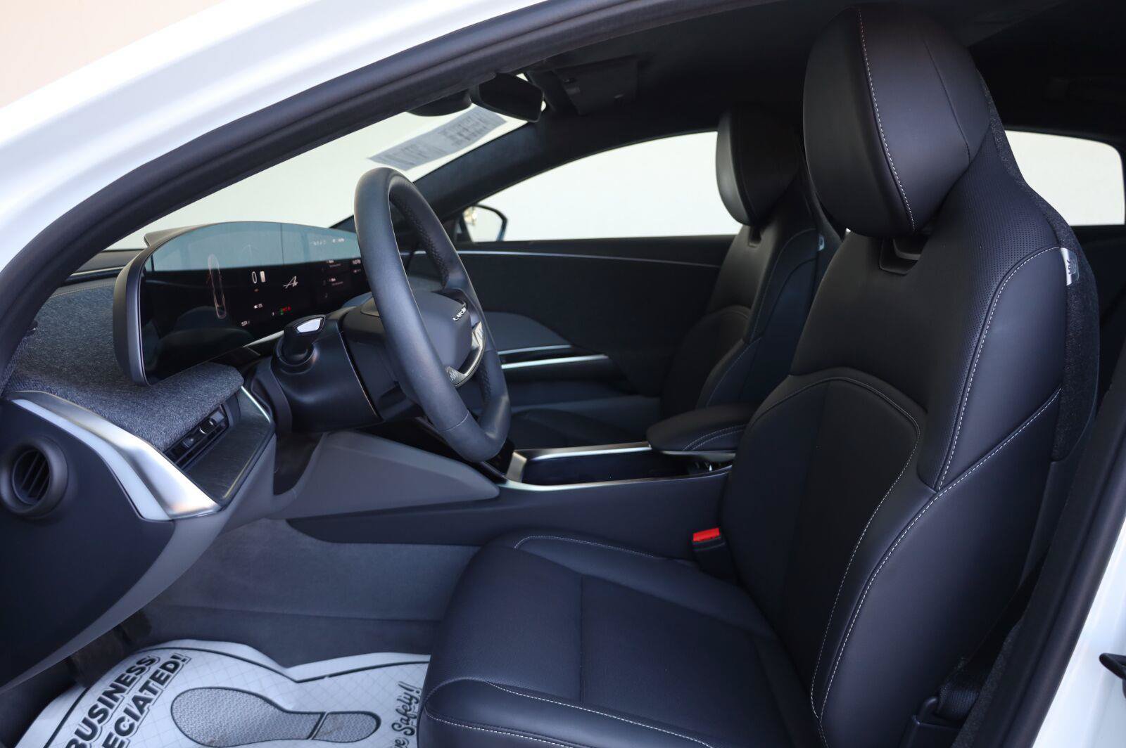 Used 2024 Lucid Air Grand Touring AWD/4WD image 13