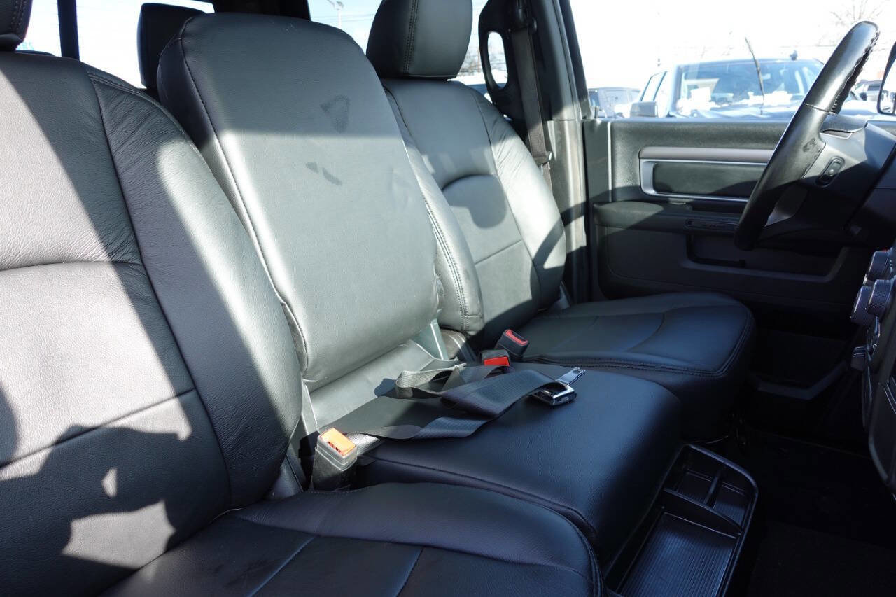 Used 2021 RAM 1500 Classic Warlock image 38