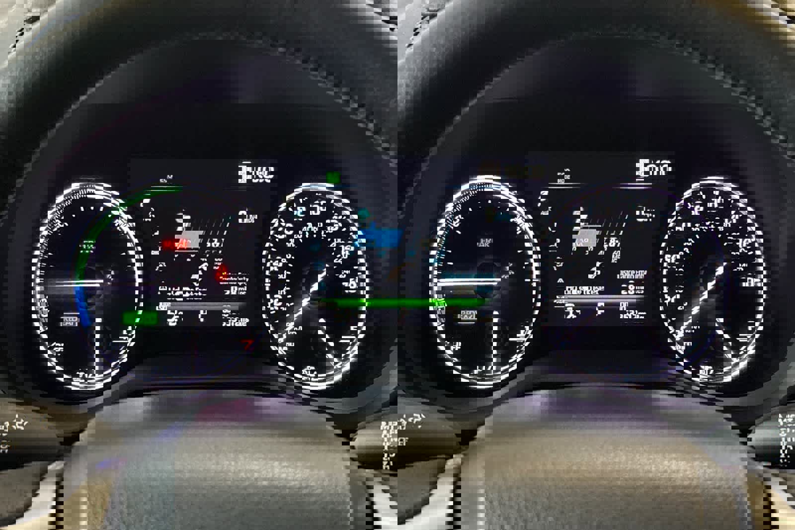 Used 2022 Toyota Sienna Limited image 29