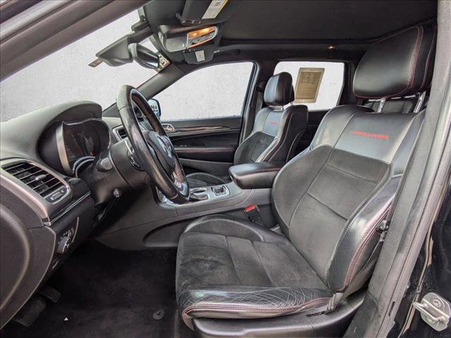 Used 2017 Jeep Grand Cherokee Trailhawk w/ Trailhawk Luxury Group AWD/4WD image 10