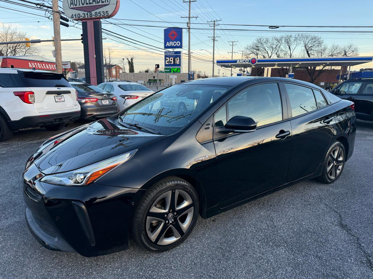 Used 2021 Toyota Prius XLE image 18