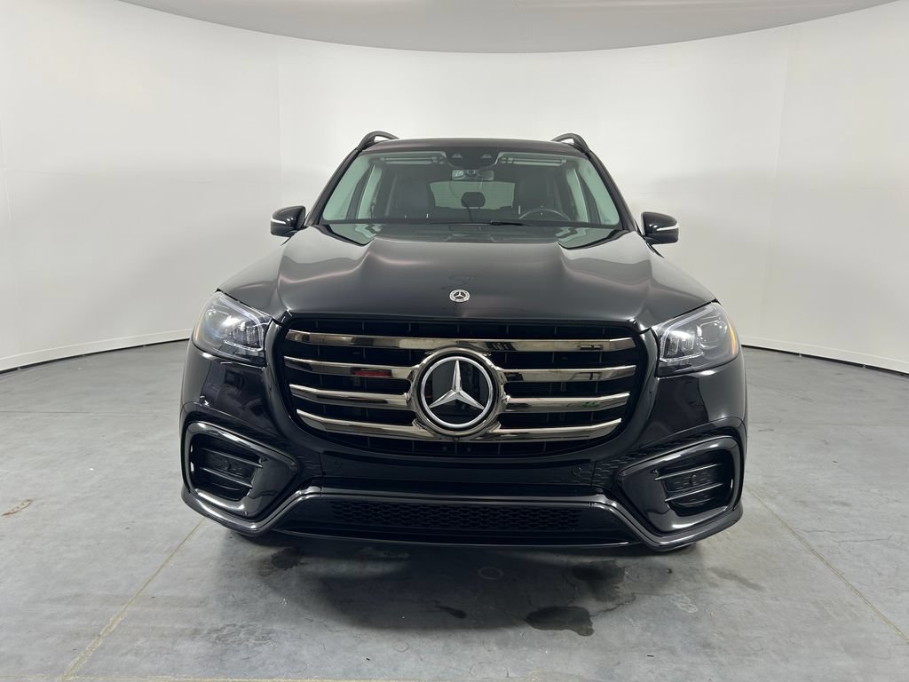 Used 2024 Mercedes-Benz GLS 450 4MATIC image 10