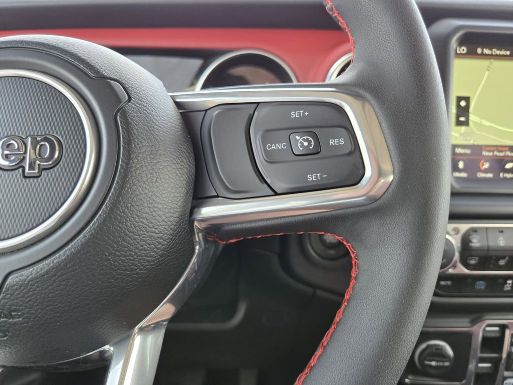 Used 2023 Jeep Wrangler Unlimited Rubicon 4xe image 17