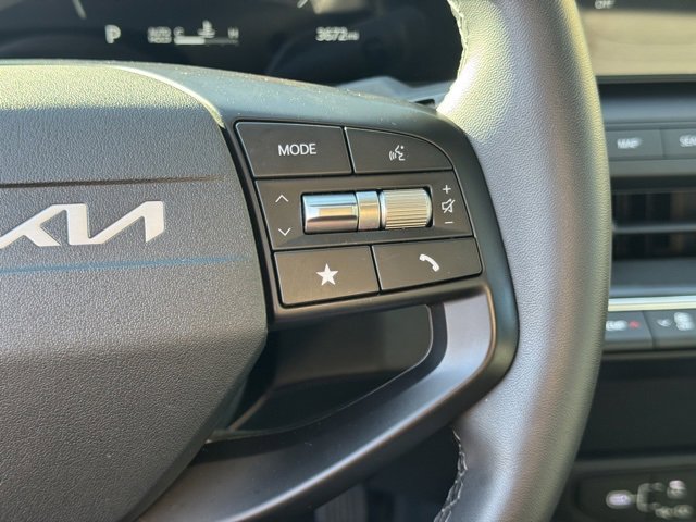 Certified 2025 Kia K4 EX image 26