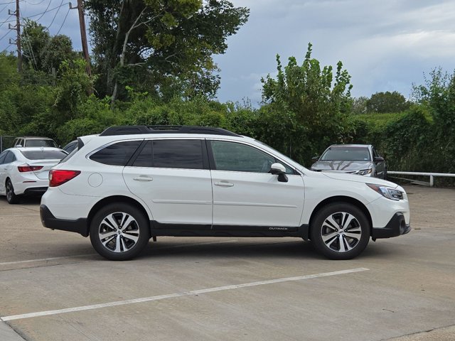 Used 2018 Subaru Outback 3.6R Limited AWD/4WD image 4