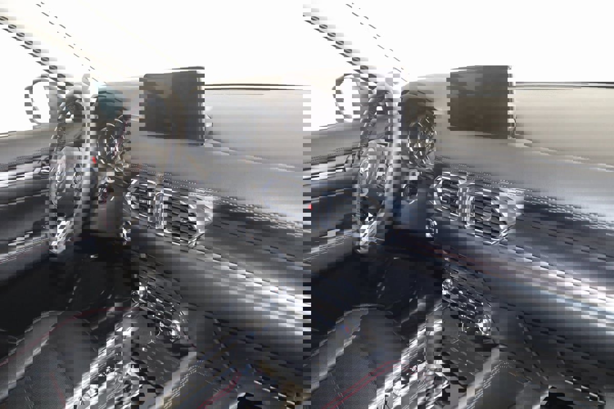 Used 2025 MAZDA CX-5 Carbon Edition image 41