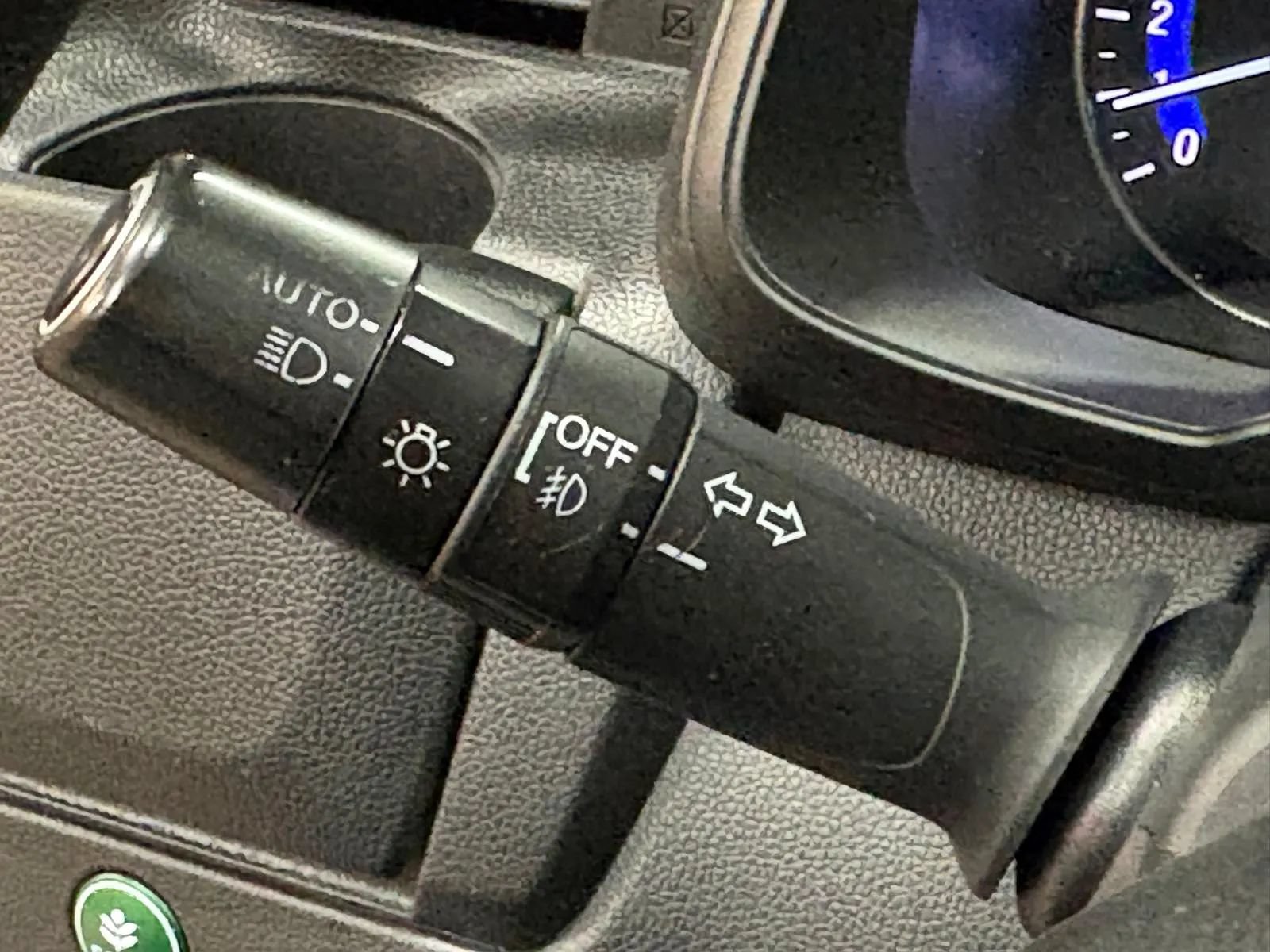 Used 2015 Honda Fit EX-L image 38