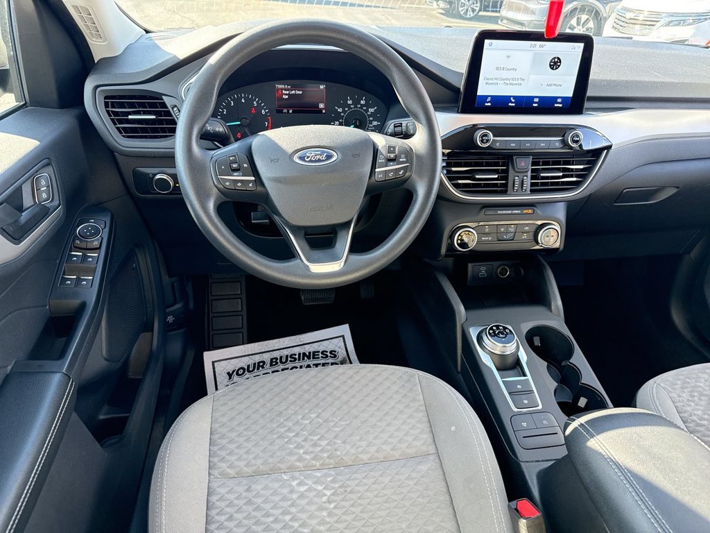 Used 2022 Ford Escape SE FWD image 14