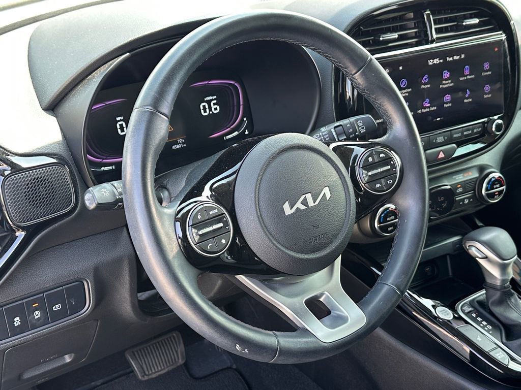 Used 2024 Kia Soul EX image 12