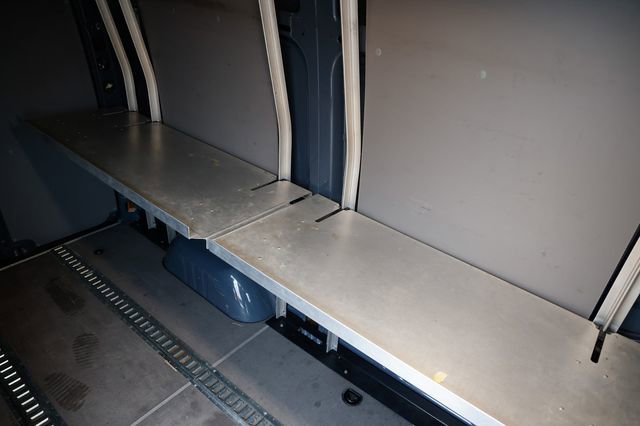 Used 2018 Mercedes-Benz Sprinter 2500 image 28
