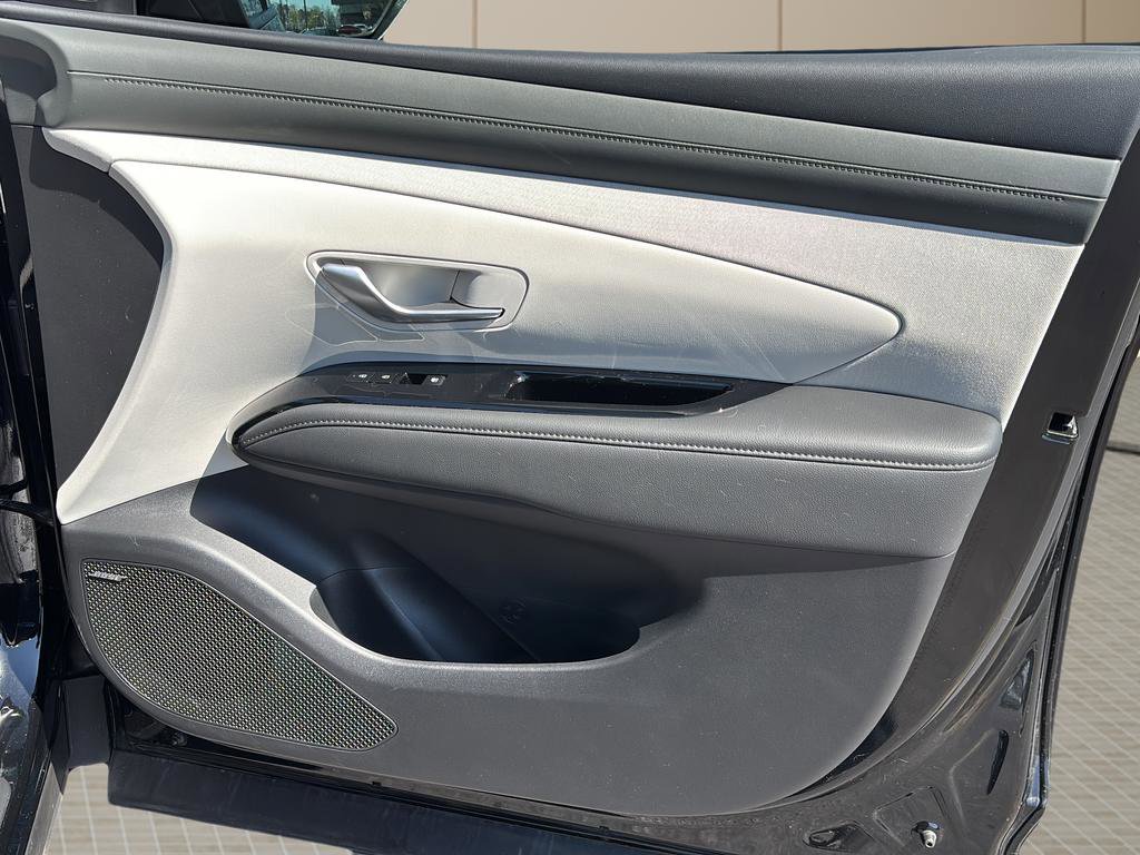 Certified 2025 Hyundai Tucson Limited image 38