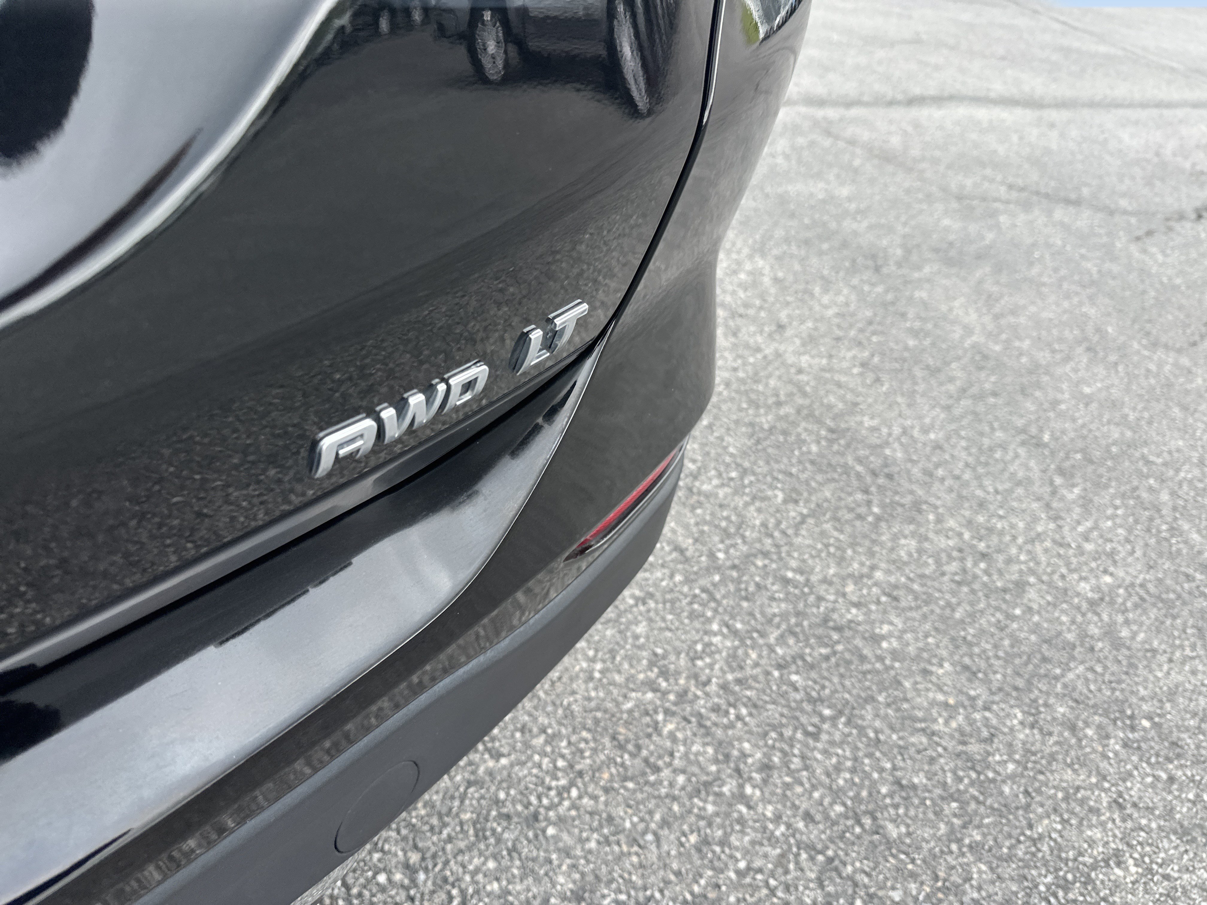 Certified 2024 Chevrolet Equinox LT AWD/4WD image 5