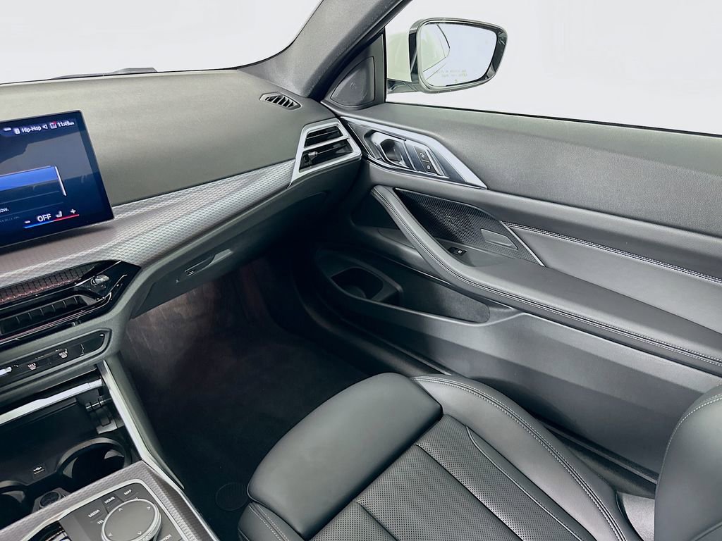 Used 2025 BMW 430i xDrive Coupe w/ Convenience Package image 24