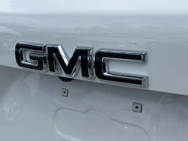 New 2027 GMC Terrain Elevation w/ Elevation Premium Package FWD image 9