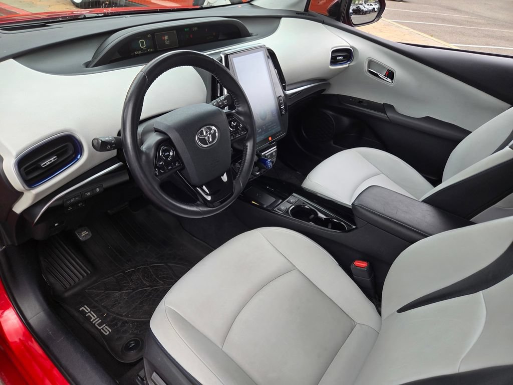 Used 2021 Toyota Prius Limited w/ Premium Convenience Package FWD image 10