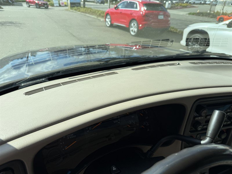 Used 2003 GMC Yukon SLT w/ 1SD Preferred Equipment Group image 31