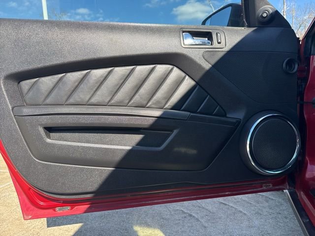 Used 2011 Ford Mustang GT Premium w/ Comfort Pkg image 26