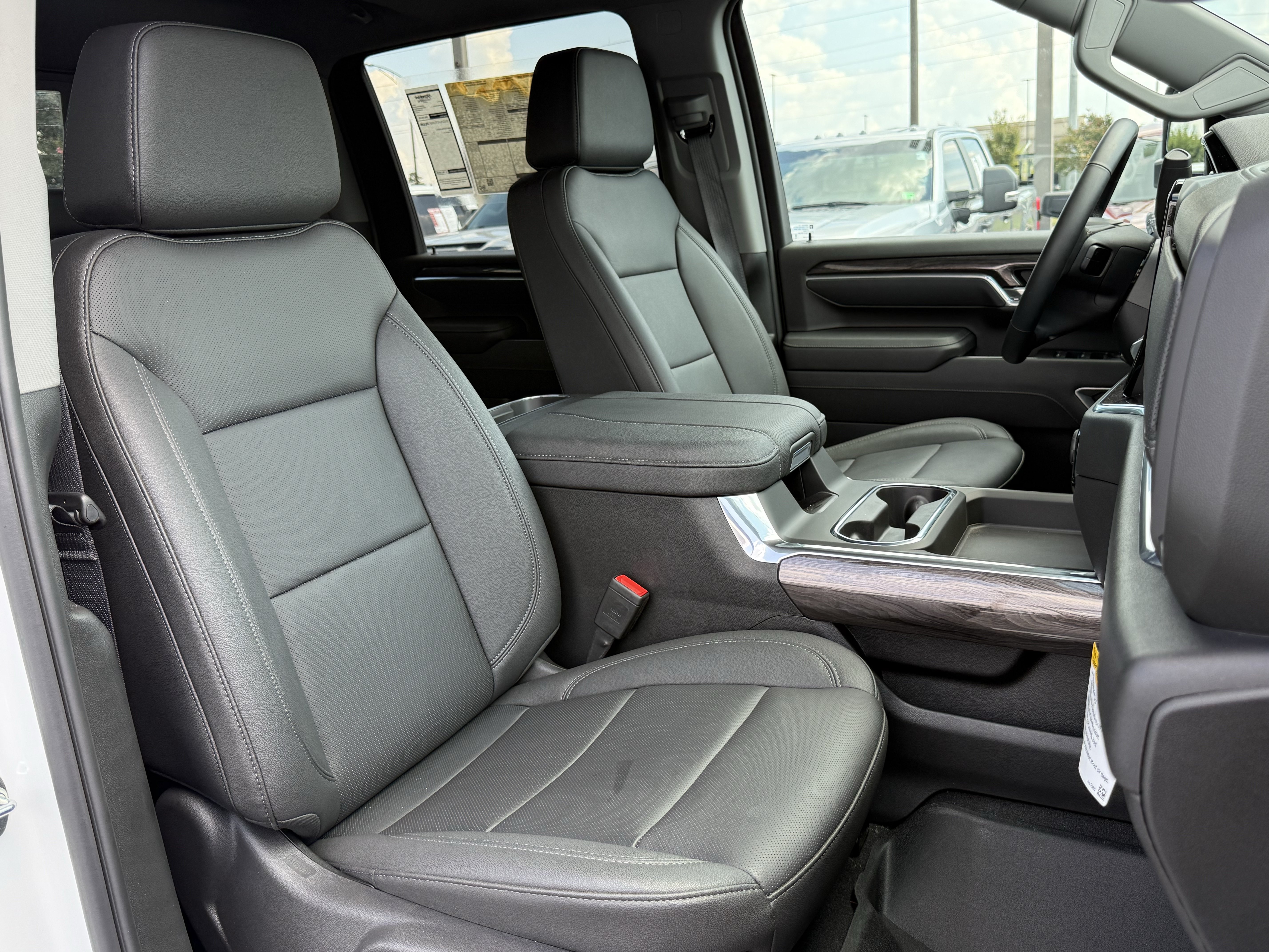 New 2026 Chevrolet Silverado 2500 LTZ w/ LTZ Premium Package AWD/4WD image 37