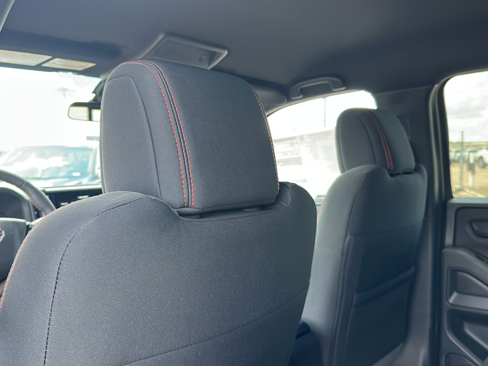 New 2026 Nissan Frontier PRO-4X w/ Pro-4x Convenience Package image 14