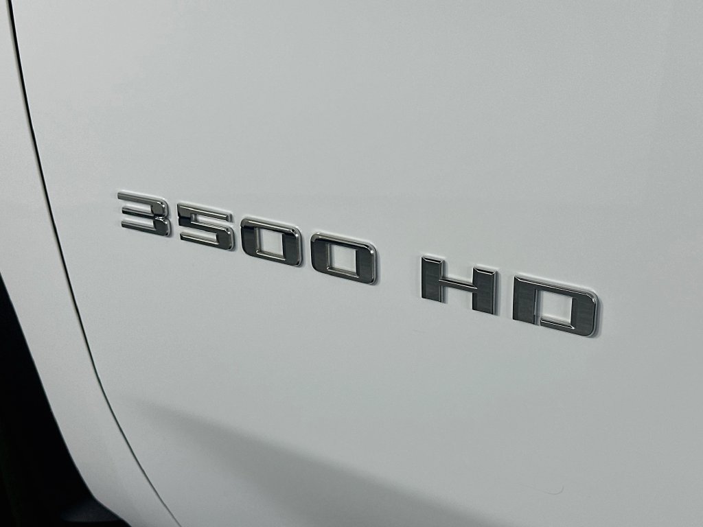 Used 2024 Chevrolet Silverado 3500 LTZ w/ LTZ Premium Package AWD/4WD image 27