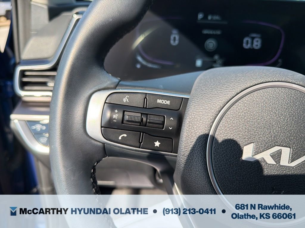 Used 2025 Kia Sportage EX w/ Premium Package FWD image 28