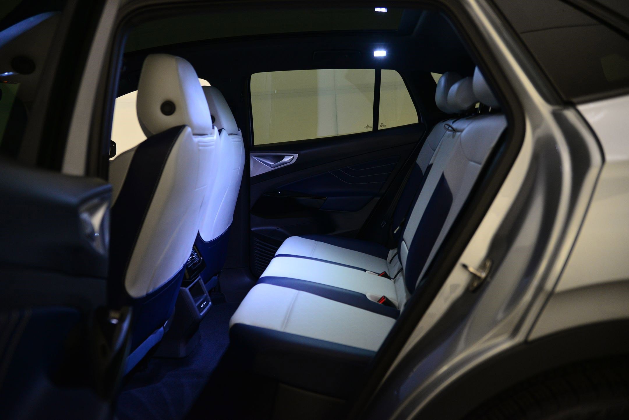 Used 2025 Volkswagen ID.4 S Limited image 11