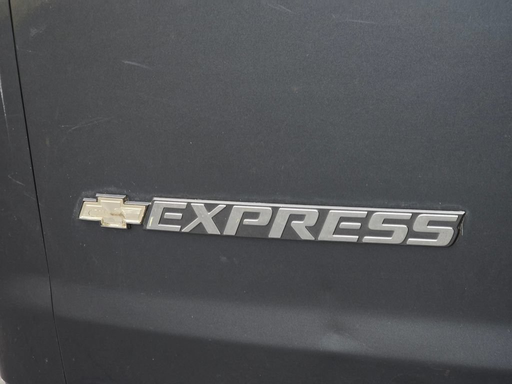 Used 2017 Chevrolet Express 2500 LS RWD image 20