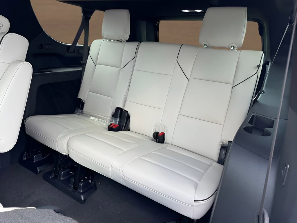New 2026 Cadillac Escalade ESV Sport w/ Touring Package AWD/4WD image 17