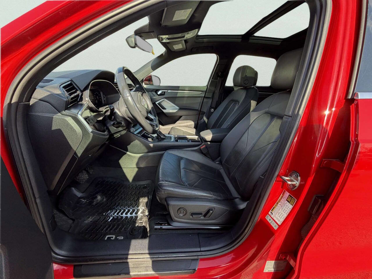 Used 2022 Audi Q3 2.0T Premium image 16