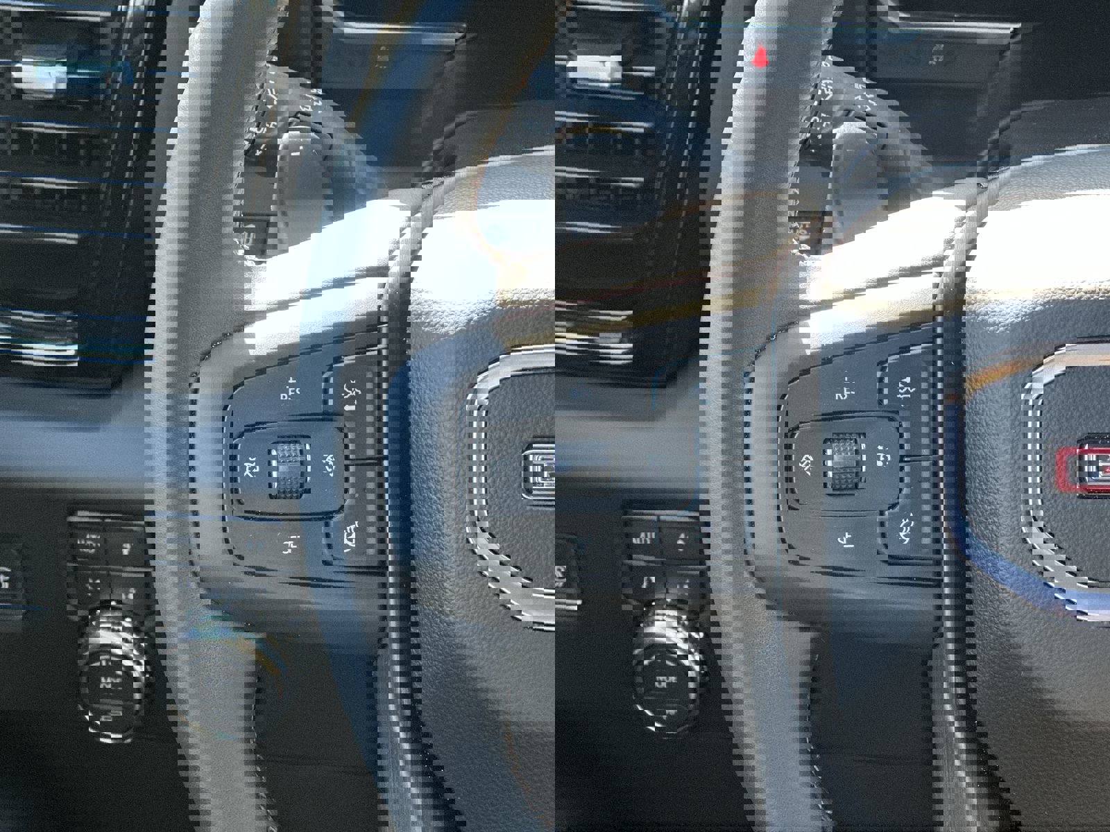 Used 2024 GMC Sierra 1500 AT4 w/ Technology Package image 20