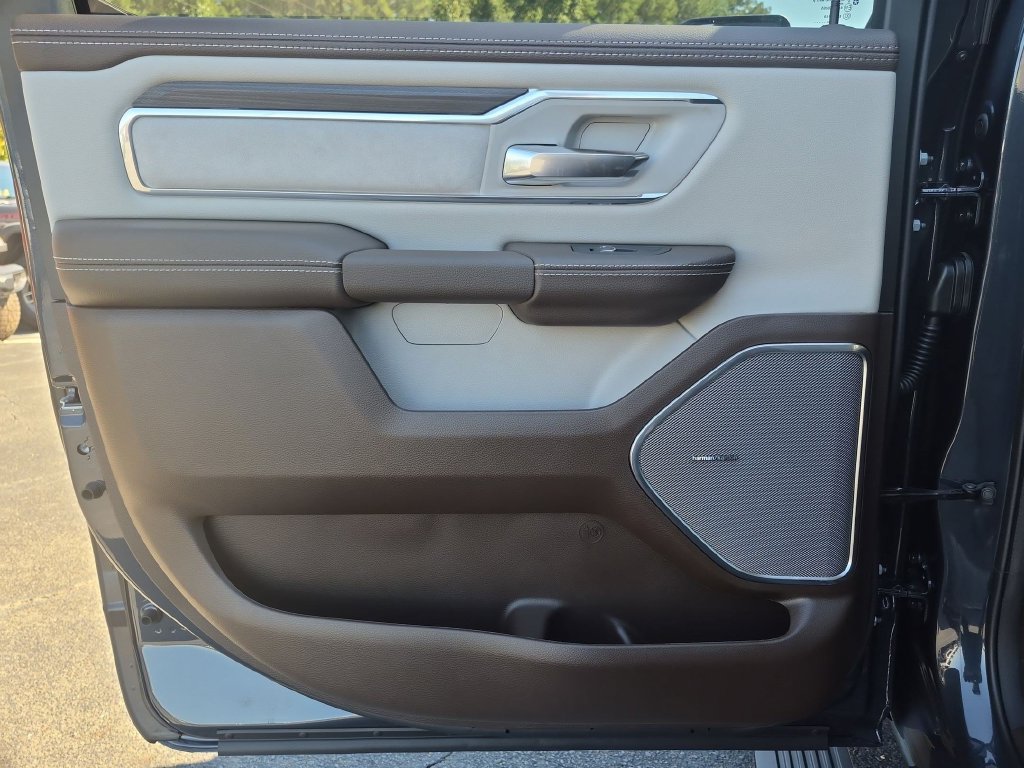 New 2027 RAM 1500 Laramie AWD/4WD image 29