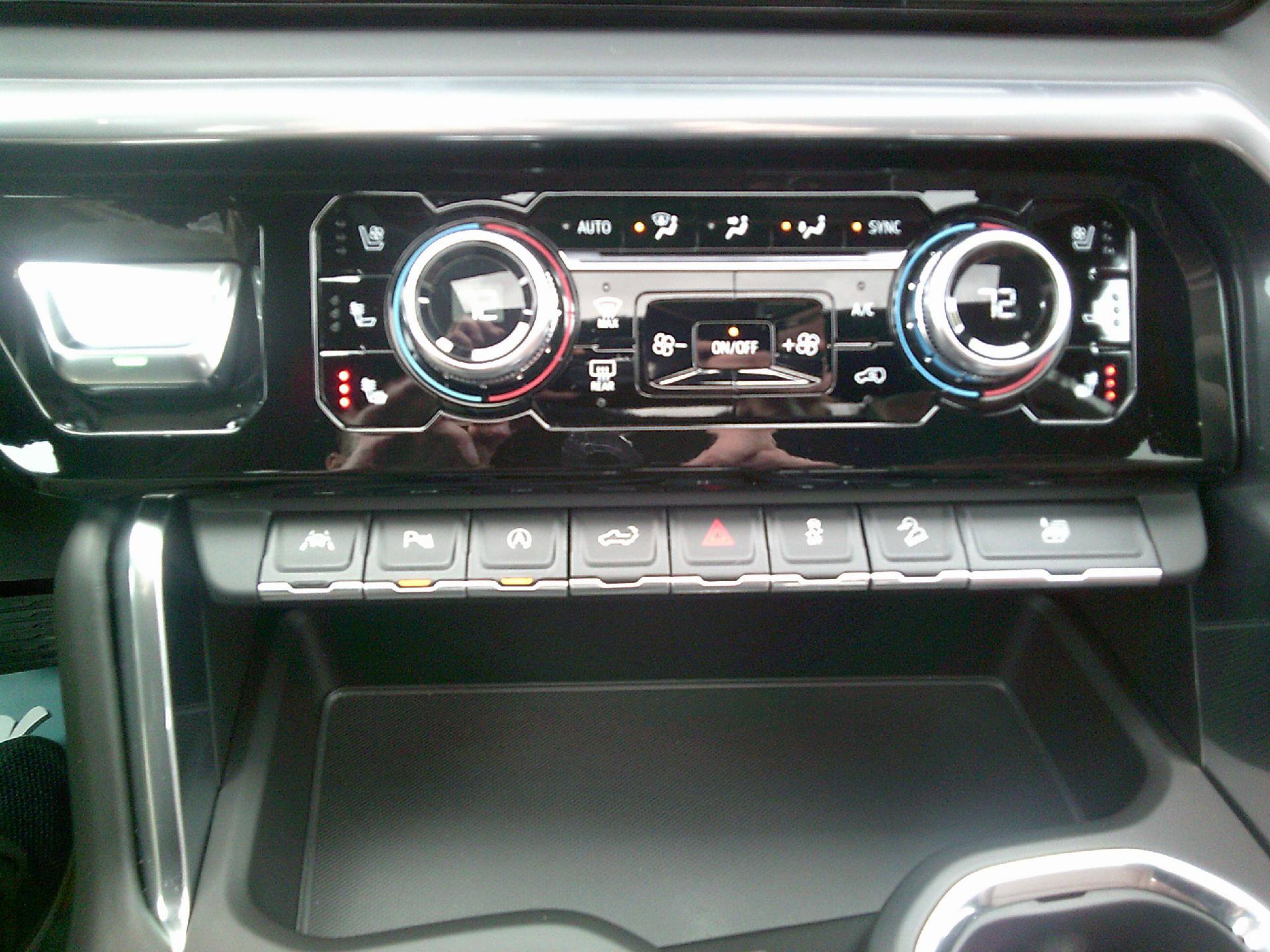 Used 2023 GMC Sierra 1500 Denali Ultimate image 18