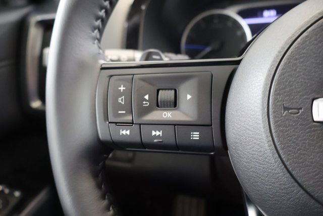 New 2025 Nissan Pathfinder SL image 16