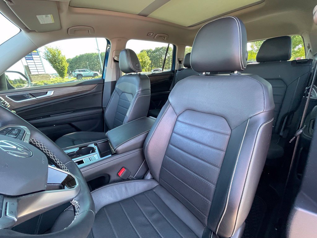 Used 2025 Volkswagen Atlas SEL AWD/4WD image 22