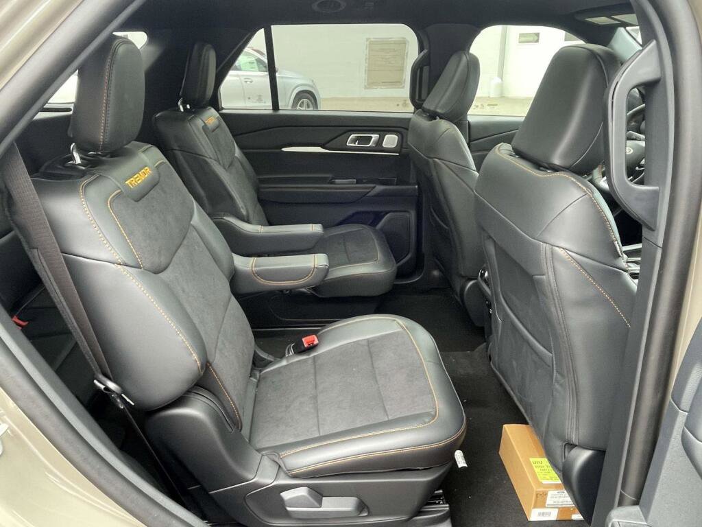 New 2026 Ford Explorer Tremor w/ Tremor Ultimate Package AWD/4WD image 22