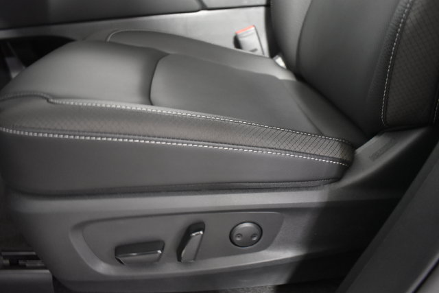 New 2026 Nissan Pathfinder SL AWD/4WD image 12