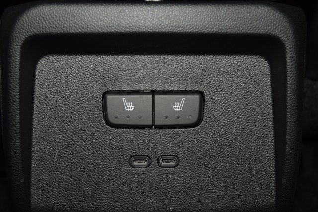 New 2025 Chevrolet Equinox EV RS w/ Convenience Package II image 40